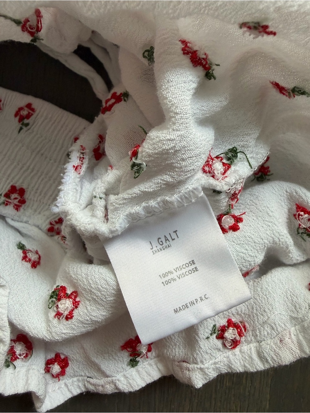 Brandy Melville John Galt white and red floral front tie tank top - Picture 4 of 6